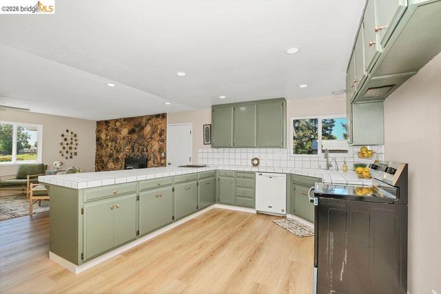 121 Markey Ln, Brentwood, CA 94513
