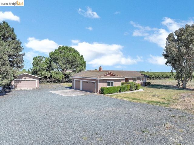 121 Markey Ln, Brentwood, CA 94513