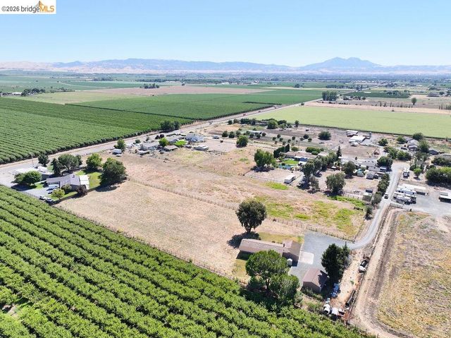 121 Markey Ln, Brentwood, CA 94513