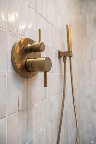 17285 Hillcrest Ave, Sonoma, CA 95476