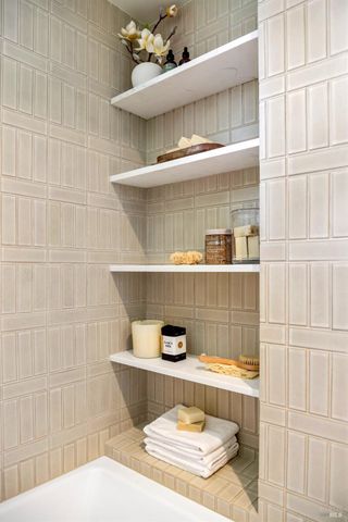 17285 Hillcrest Ave, Sonoma, CA 95476