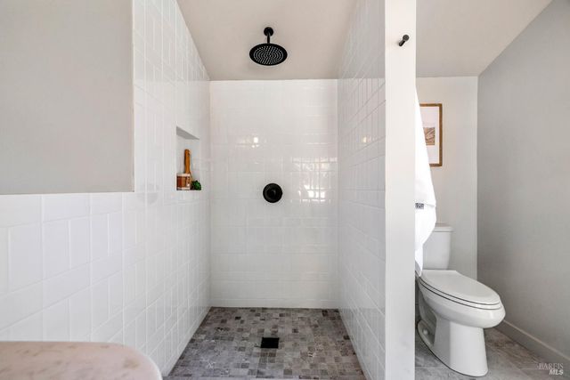 17285 Hillcrest Ave, Sonoma, CA 95476