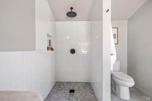 17285 Hillcrest Ave, Sonoma, CA 95476