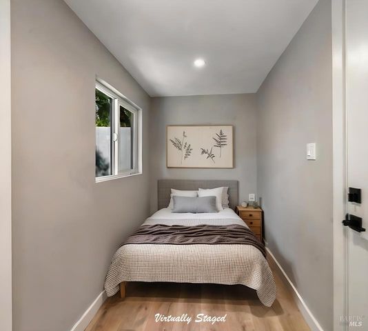 17285 Hillcrest Ave, Sonoma, CA 95476