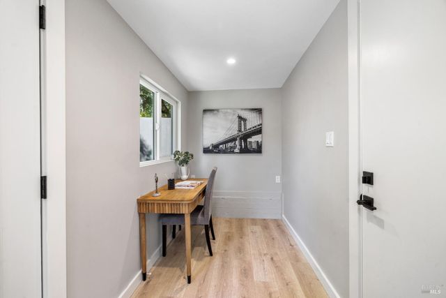 17285 Hillcrest Ave, Sonoma, CA 95476