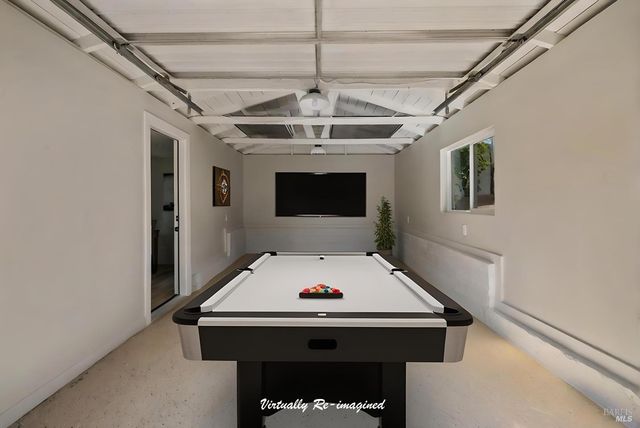 17285 Hillcrest Ave, Sonoma, CA 95476