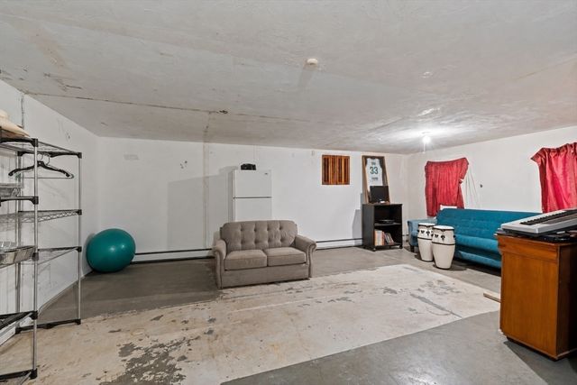 175 Slade St, Fall River, MA 02724