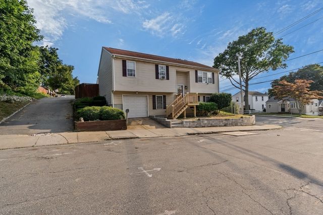 175 Slade St, Fall River, MA 02724