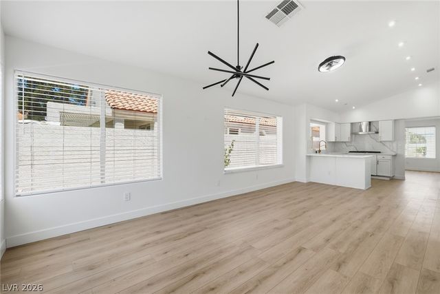 7457 Painted Shadows Way, Las Vegas, NV 89149