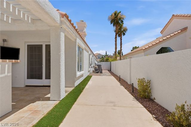 7457 Painted Shadows Way, Las Vegas, NV 89149