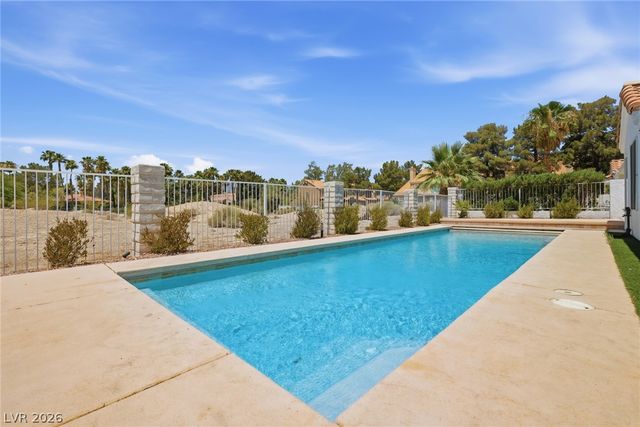 7457 Painted Shadows Way, Las Vegas, NV 89149