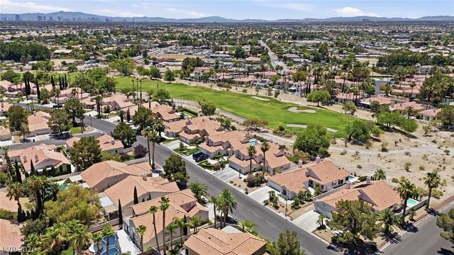 7457 Painted Shadows Way, Las Vegas, NV 89149
