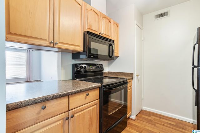 151 OLD MONTGOMERY HIGHWAY B, Birmingham, AL 35216