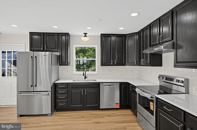 207 ELIZABETH AVE, Baltimore, MD 21225