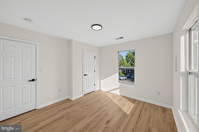 207 ELIZABETH AVE, Baltimore, MD 21225