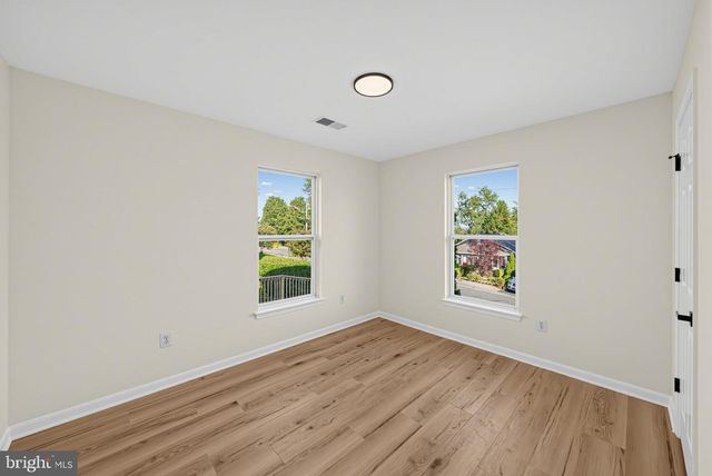 207 ELIZABETH AVE, Baltimore, MD 21225