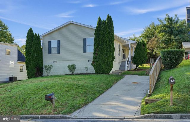 207 ELIZABETH AVE, Baltimore, MD 21225