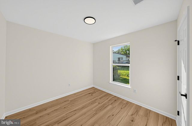 207 ELIZABETH AVE, Baltimore, MD 21225