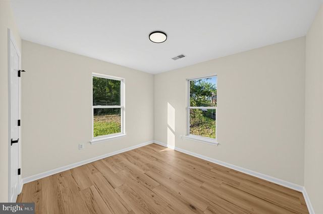 207 ELIZABETH AVE, Baltimore, MD 21225