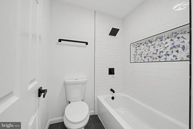 207 ELIZABETH AVE, Baltimore, MD 21225