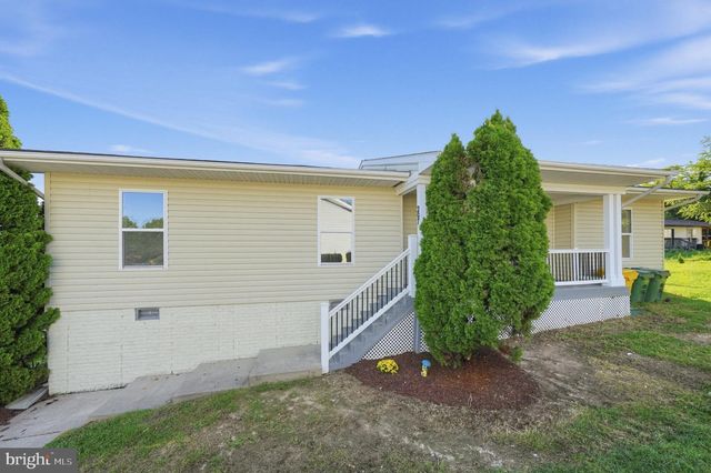 207 ELIZABETH AVE, Baltimore, MD 21225