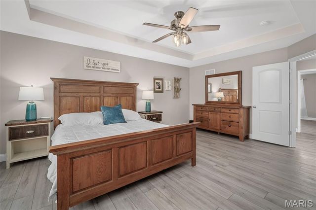 697 Luxembourg Gardens Court, Wentzville, MO 63385