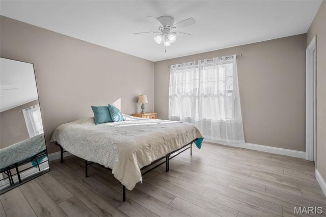 697 Luxembourg Gardens Court, Wentzville, MO 63385