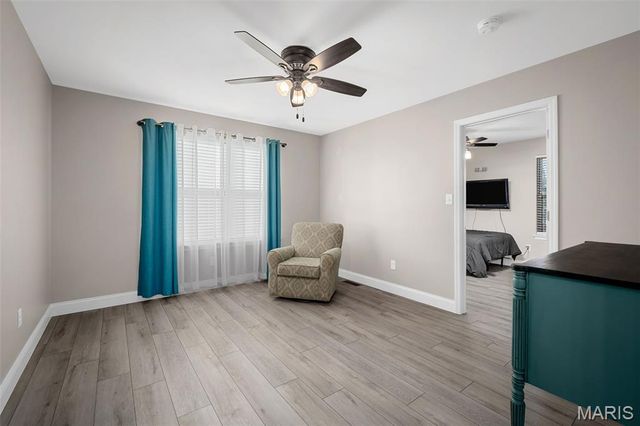 697 Luxembourg Gardens Court, Wentzville, MO 63385