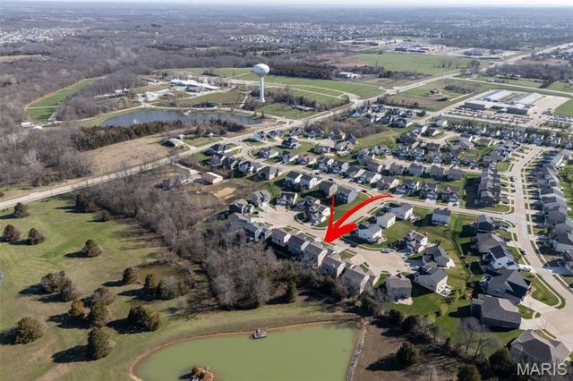 697 Luxembourg Gardens Court, Wentzville, MO 63385