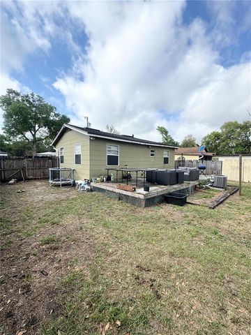 831 NAPLES DRIVE, Orlando, FL 32804