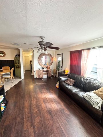 831 NAPLES DRIVE, Orlando, FL 32804