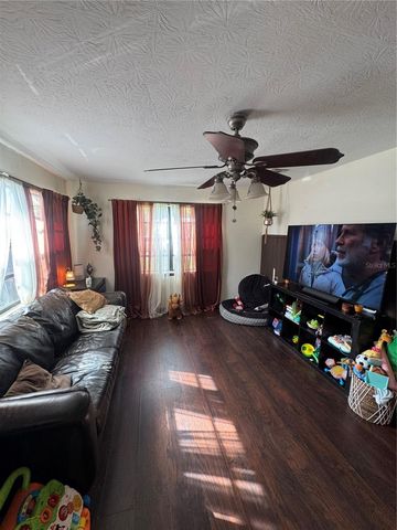 831 NAPLES DRIVE, Orlando, FL 32804