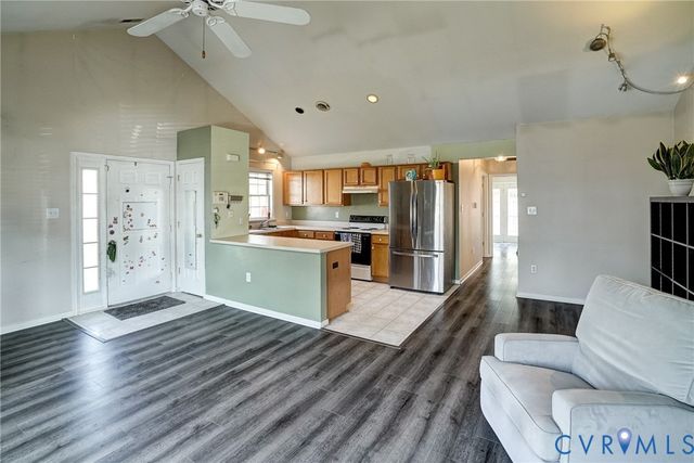 4915 Lurgan Pl, Henrico, VA 23228