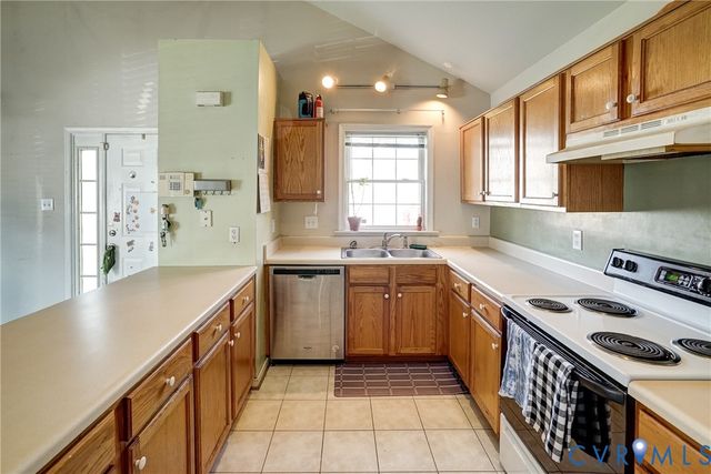 4915 Lurgan Pl, Henrico, VA 23228