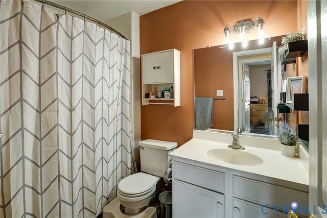 4915 Lurgan Pl, Henrico, VA 23228