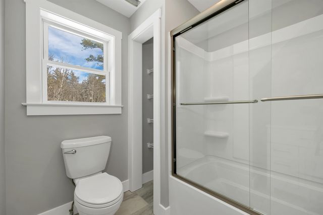 152 Young Road, Gilford, NH 03249