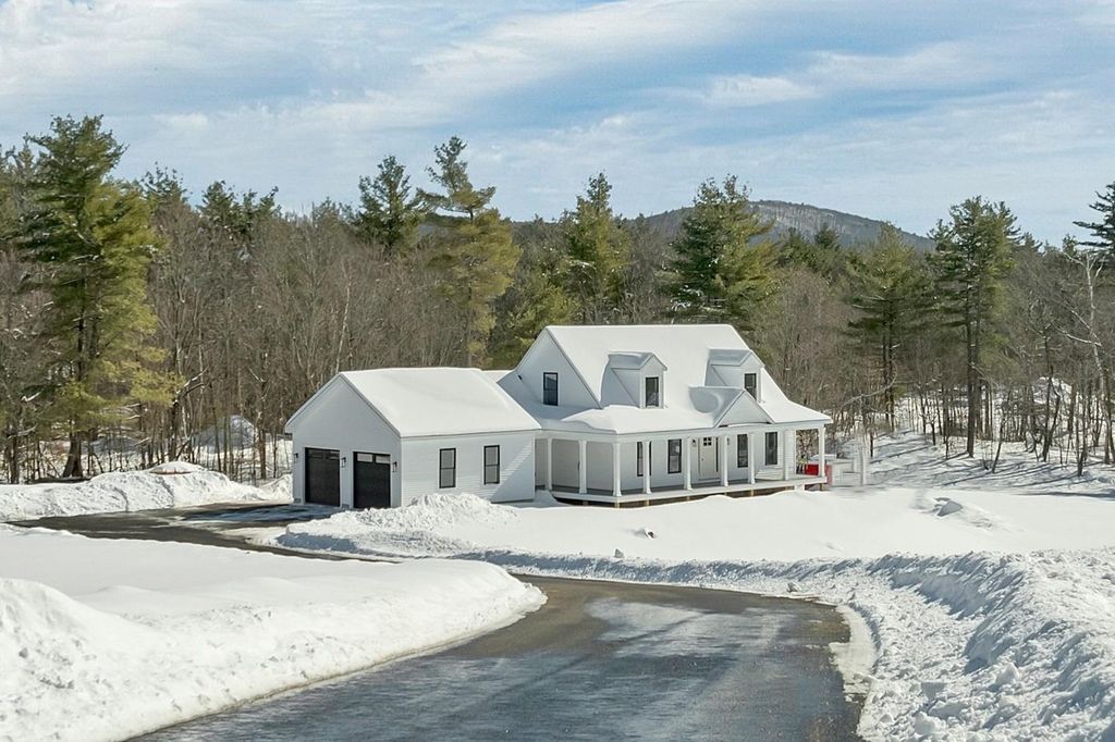 152 Young Road, Gilford, NH 03249