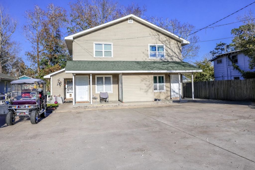 718 Juniper Dr., Myrtle Beach, SC 29575