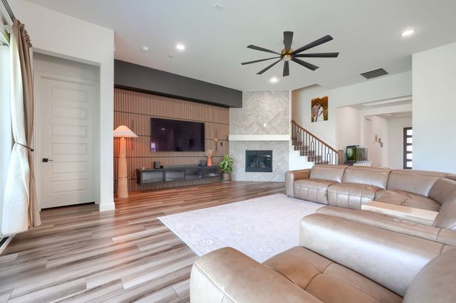 2532 Blackpool Court, Celina, TX 75009