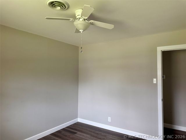 1024 N 3rd Avenue, Durant, OK 74701