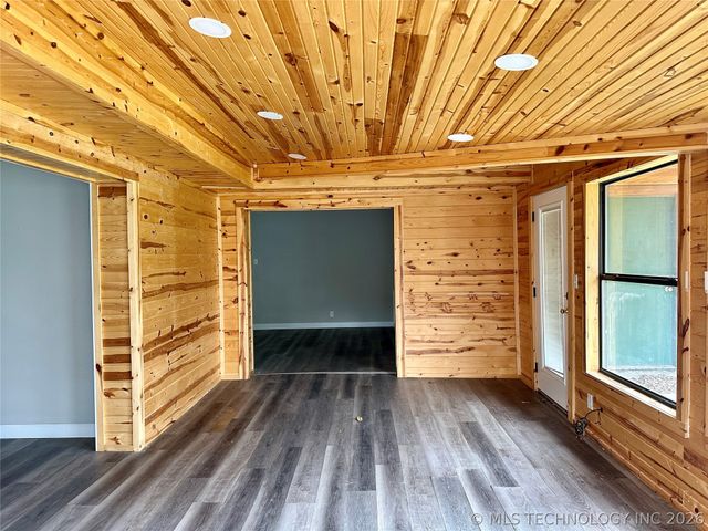 1024 N 3rd Avenue, Durant, OK 74701