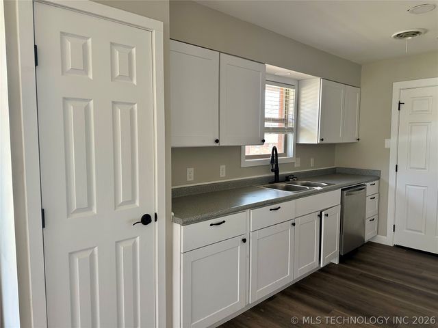 1024 N 3rd Avenue, Durant, OK 74701