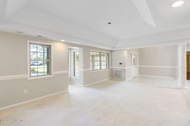 3907 Northeast Avenue, Castle Hayne, NC 28429