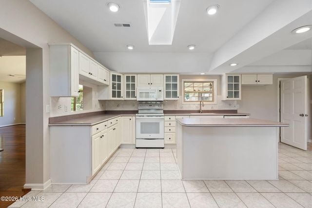 3907 Northeast Avenue, Castle Hayne, NC 28429