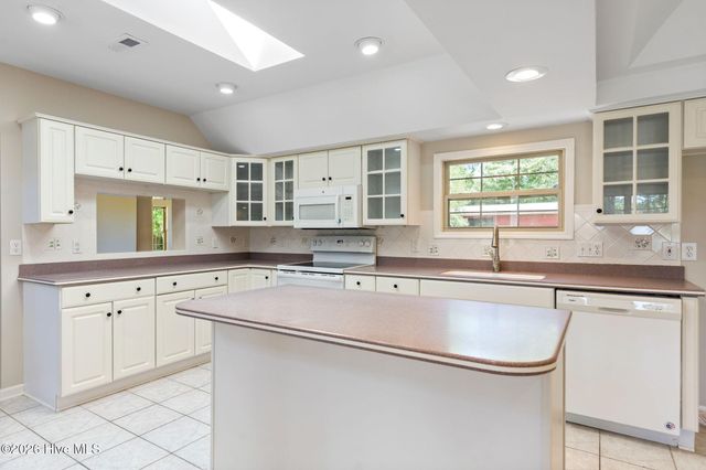 3907 Northeast Avenue, Castle Hayne, NC 28429