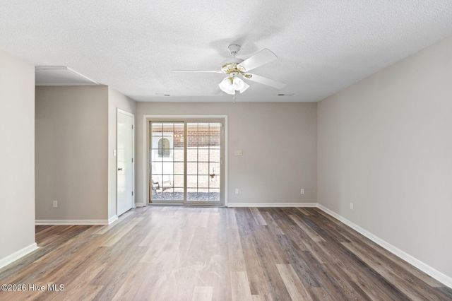 3907 Northeast Avenue, Castle Hayne, NC 28429