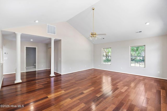 3907 Northeast Avenue, Castle Hayne, NC 28429