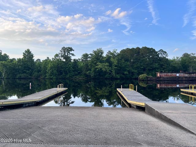 3907 Northeast Avenue, Castle Hayne, NC 28429