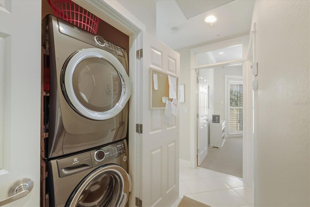 Image 31 of property listing at 767 S HARBOR DRIVE 1B, Boca Grande, FL 33921