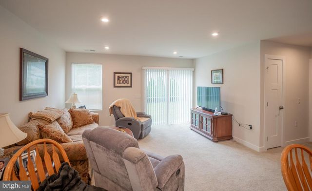 100 SENATORS WAY, Berlin, NJ 08009